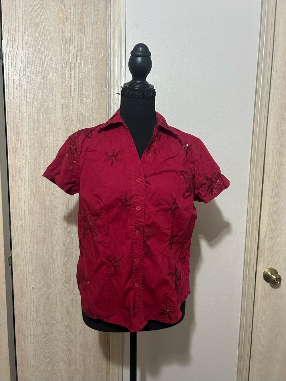 Embroidered Short-Sleeve Button Front Blouse in Red
